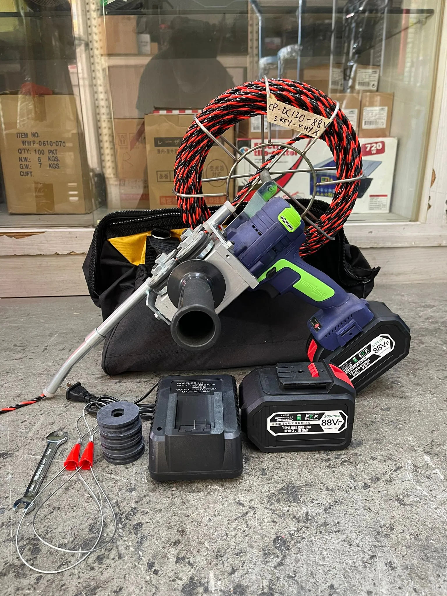 Aiko 130kg 88v Cable Puller Come with 20m Cable, 2 Battery & 1 Charger | Model : CP-DC130-88V