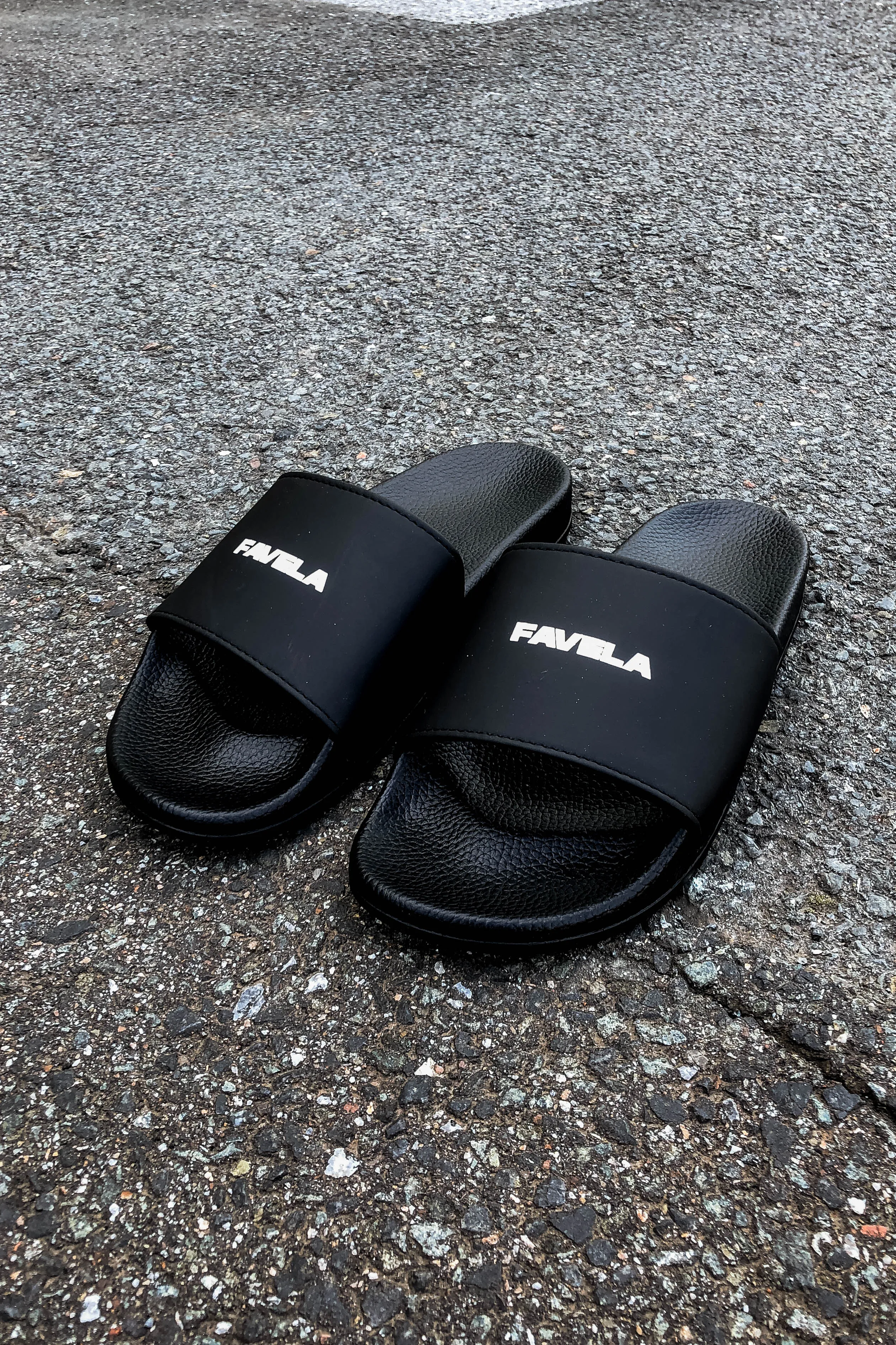 BLACK SLIDES