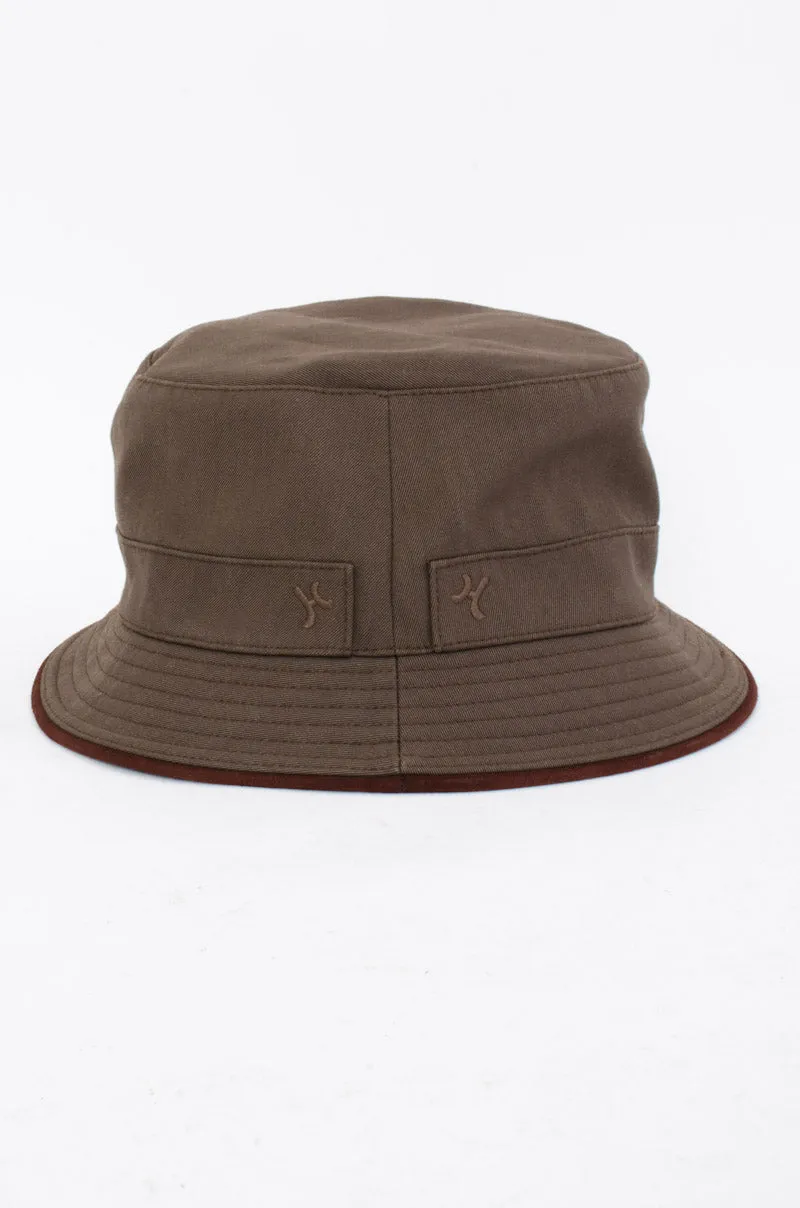 BUCKET HAT