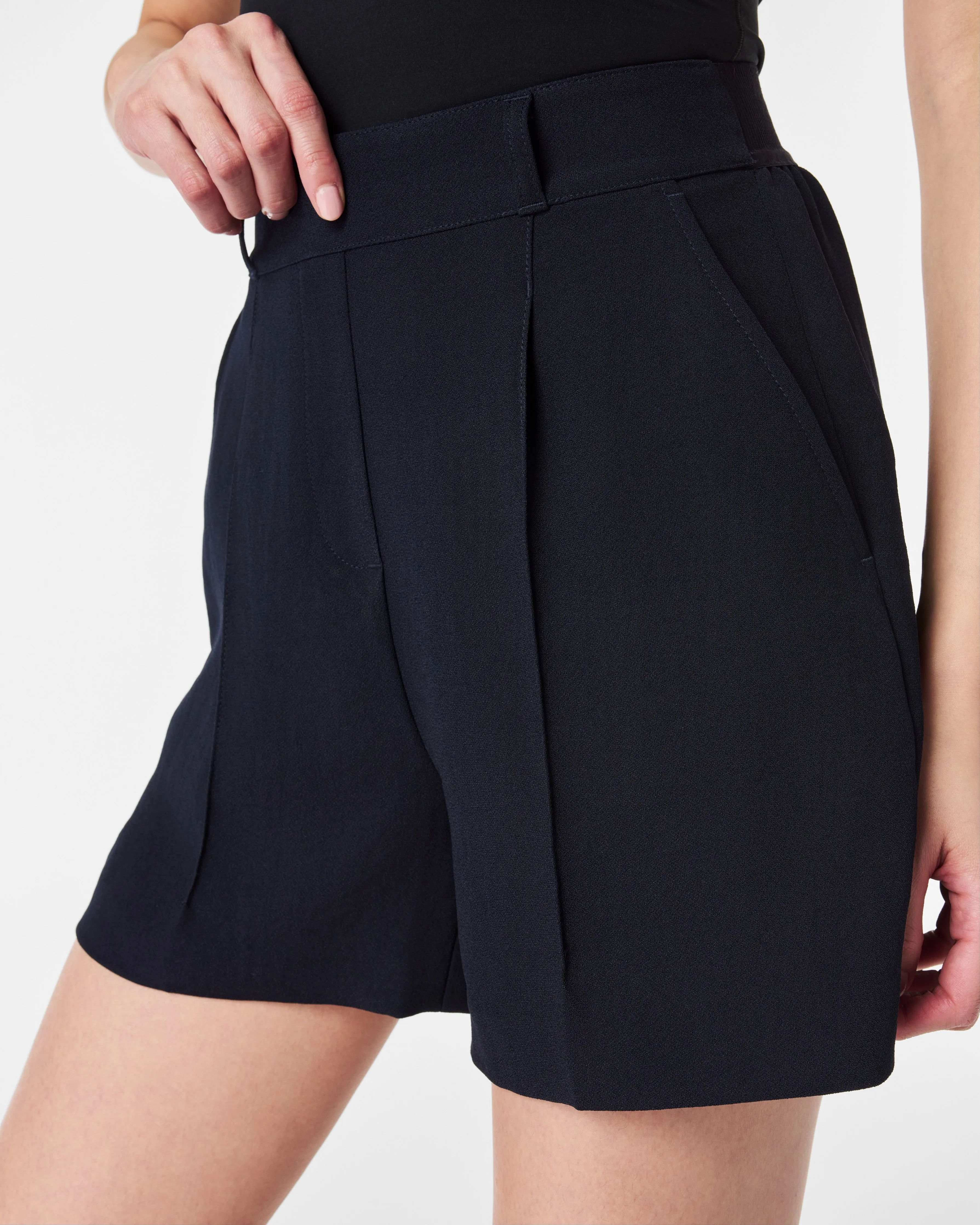 Carefree Crepe Trouser Short, 6"