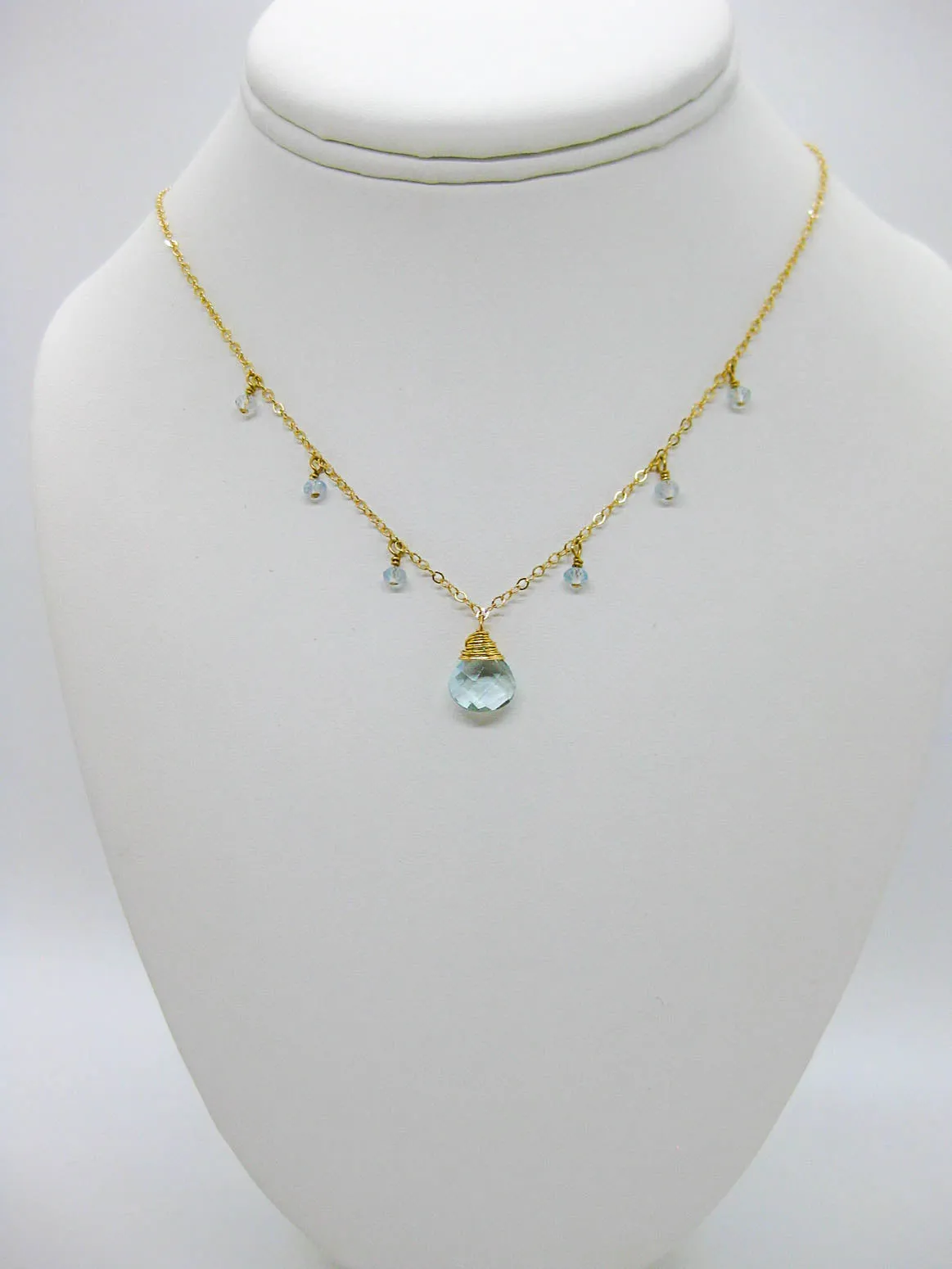 Chamomile: Aquamarine Necklace - n573