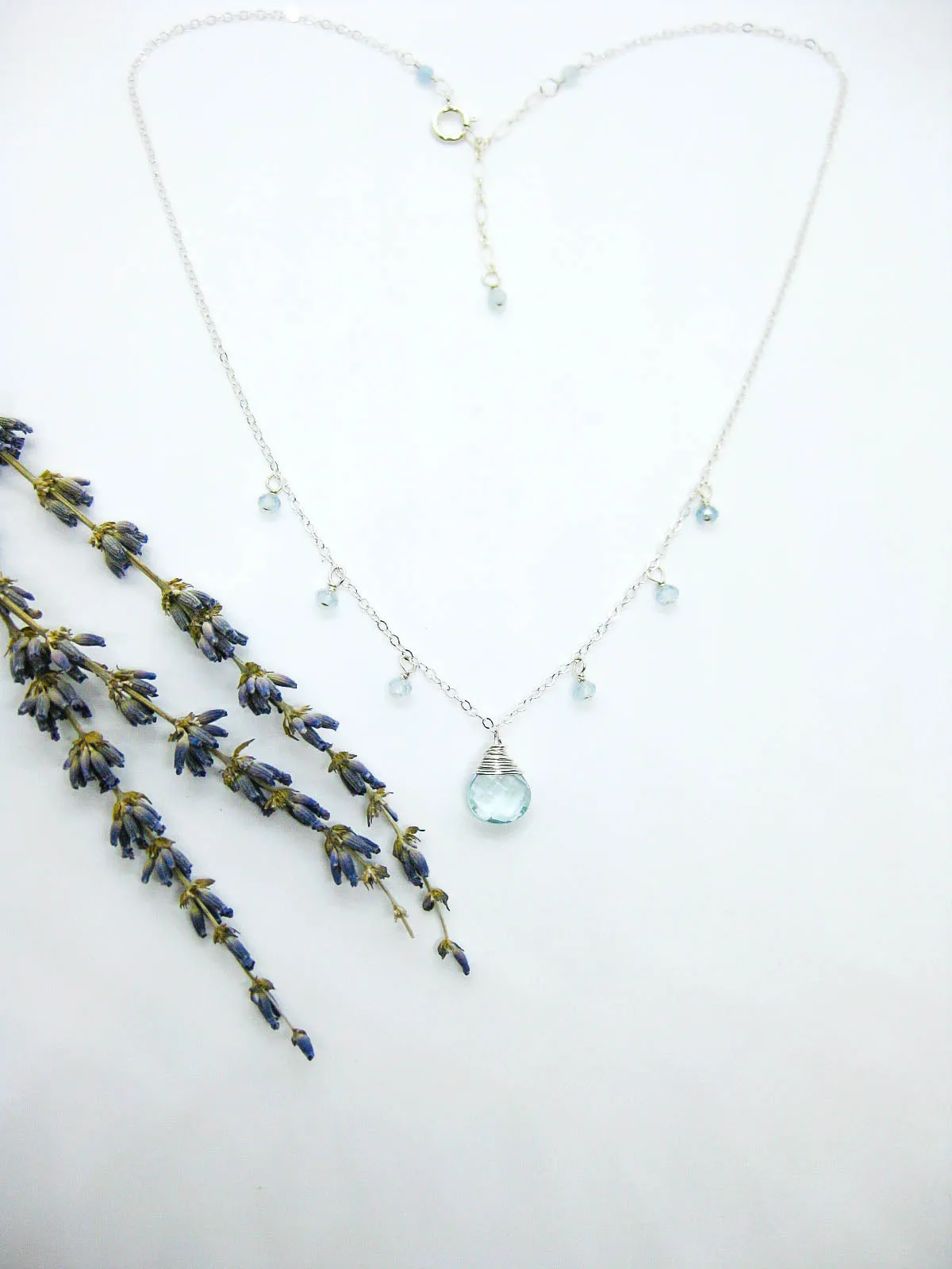 Chamomile: Aquamarine Necklace - n573