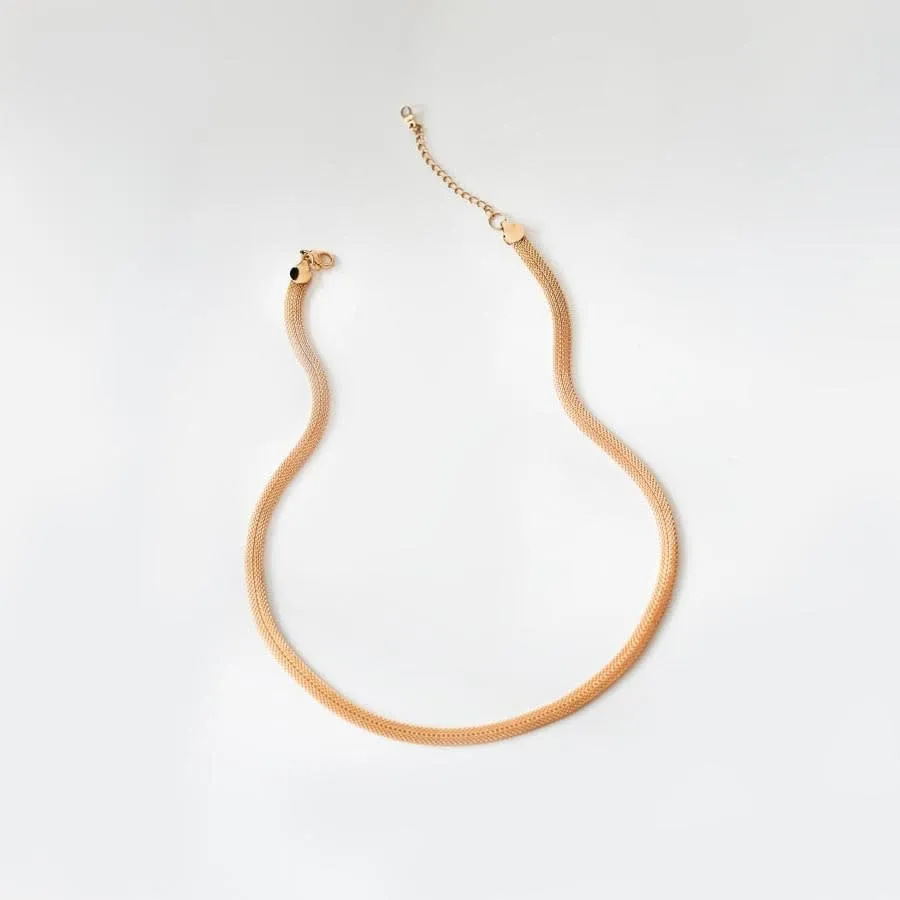 Lorena Necklace :: Gold