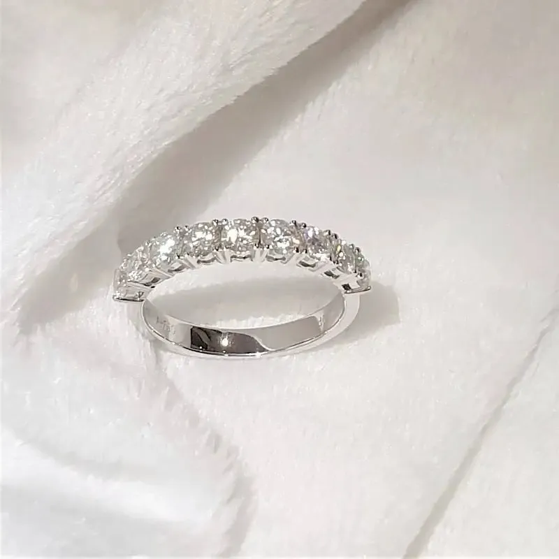 Manaris Moissanite Half Eternity and Milgrain Detailed Wedding Rings in 18K gold