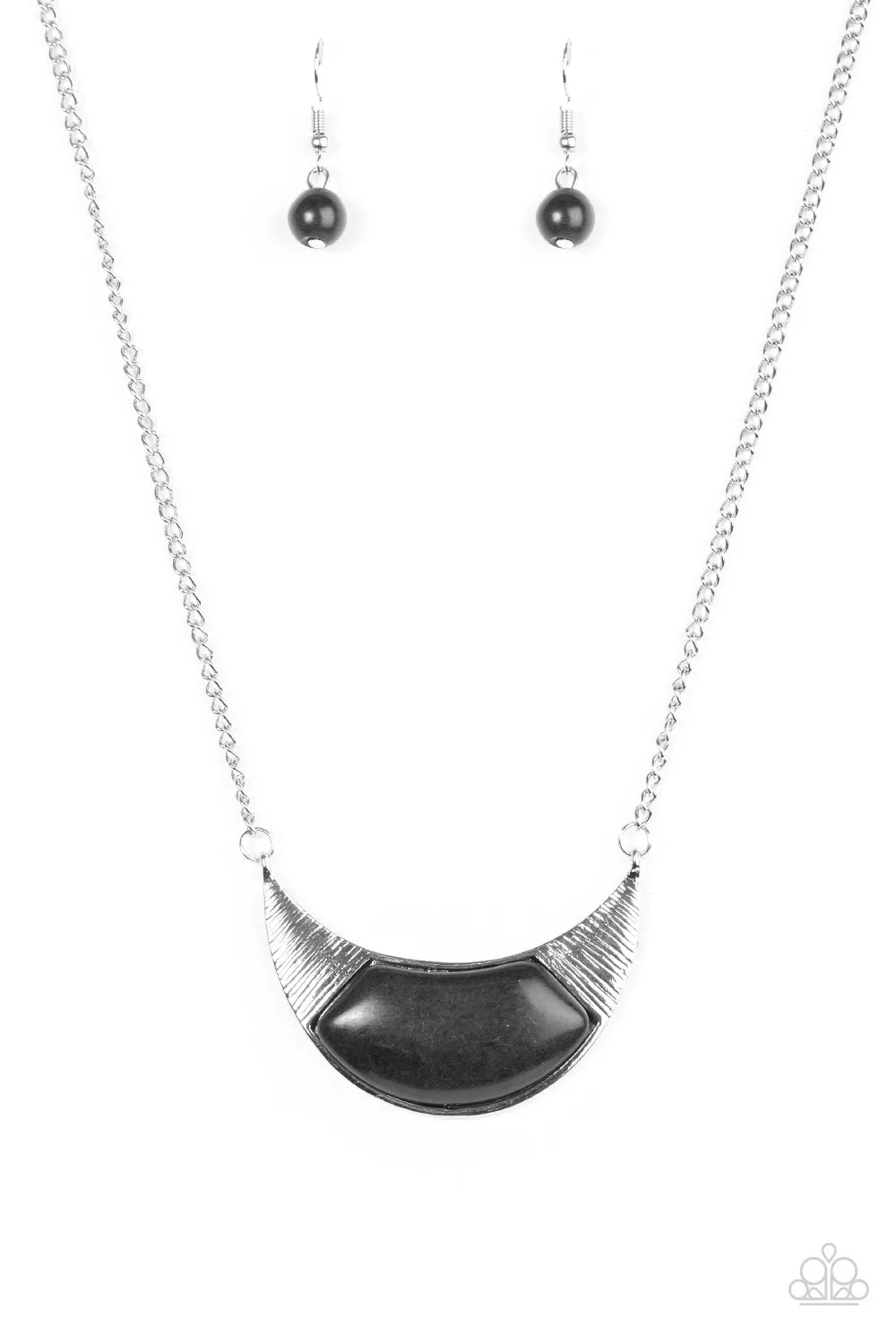 Paparazzi Accessories  - Run-With-The-Pack Black Necklace