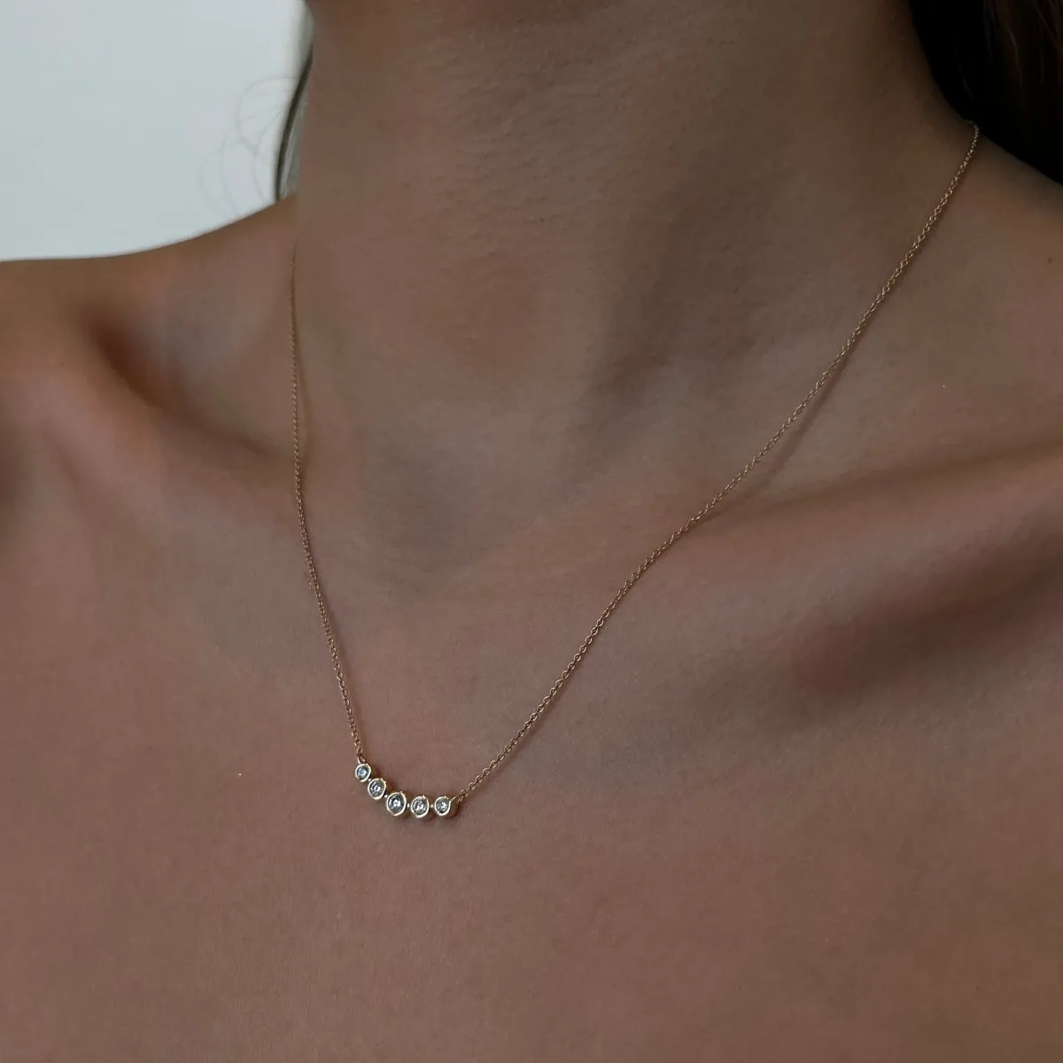 ROUND DIAMOND 14k GOLD NECKLACE