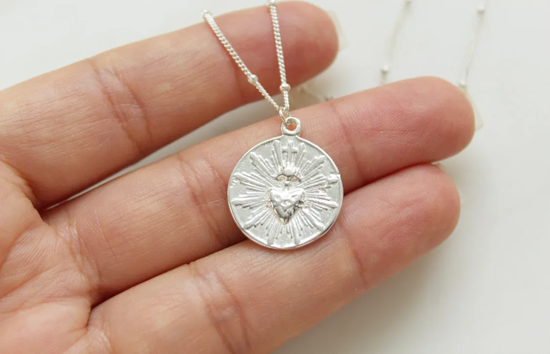 The Little Sacred Heart® minimalist version in silver