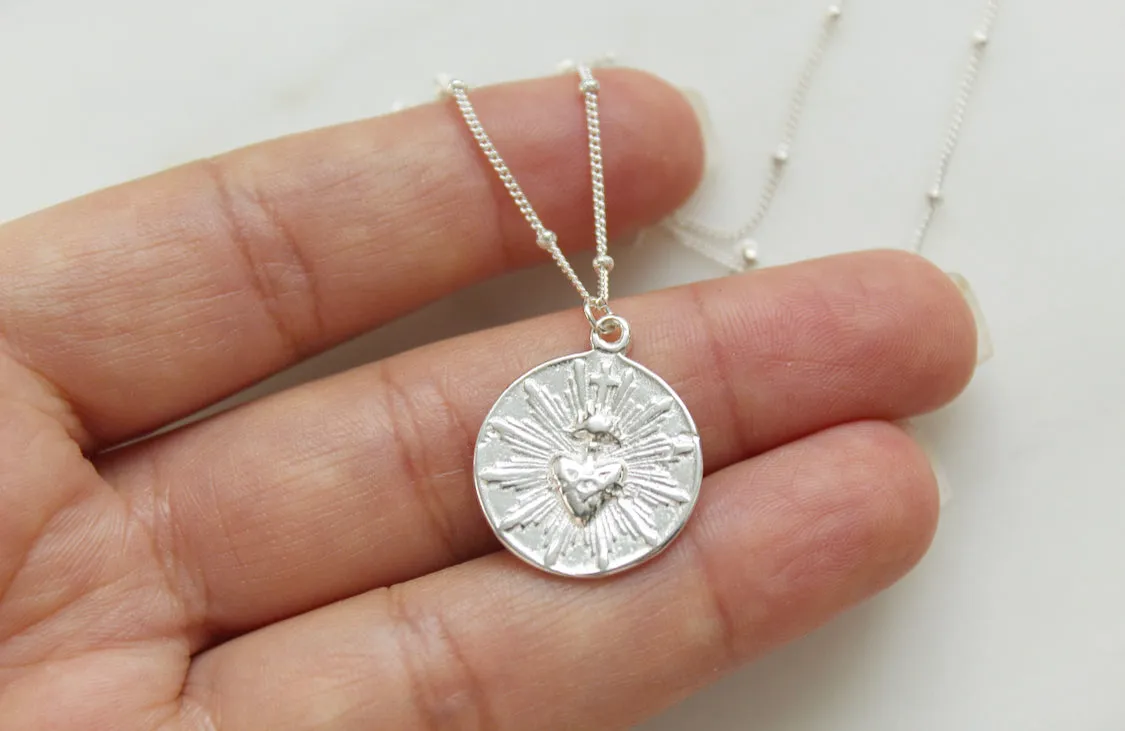 The Little Sacred Heart® minimalist version in silver