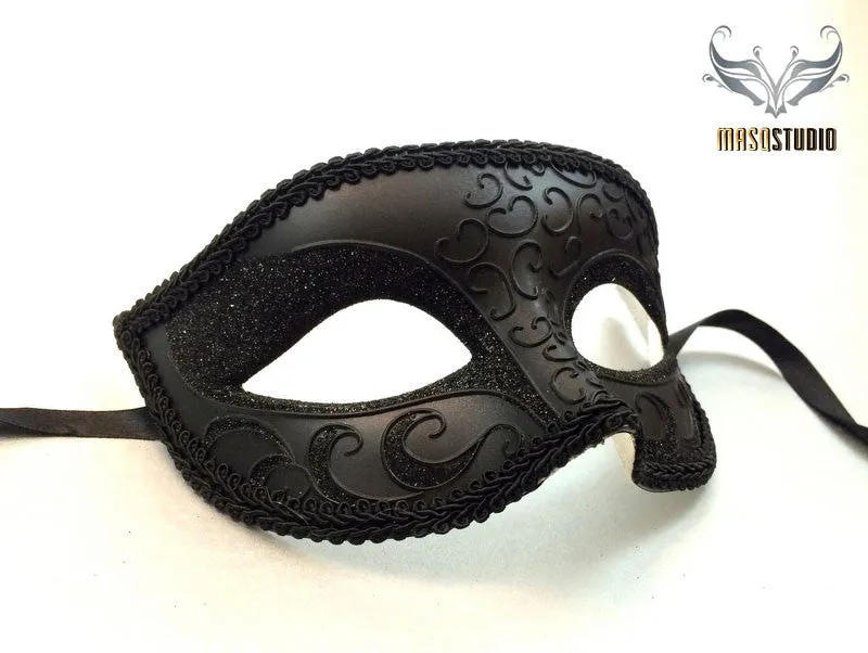 Women's Black Masquerade eye mask